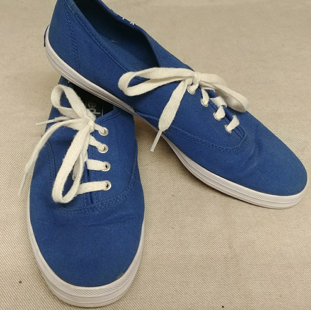Keds royal blue size 7